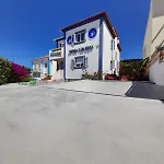 Captain's Log House * Baleal