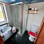 Captain's Log House * Baleal