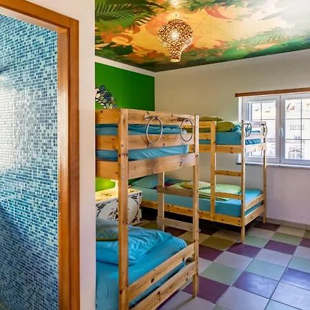 Captain's Log House *