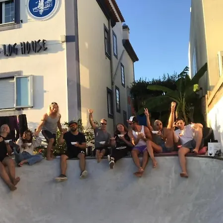 Auberge de jeunesse Captains Log House Baleal