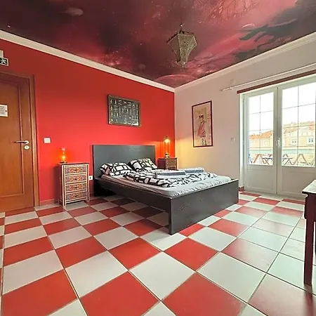 Hostel Captain's Log House Baleal