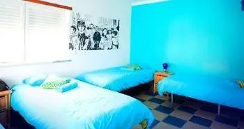 بيت شباب Captain's Log House باليال