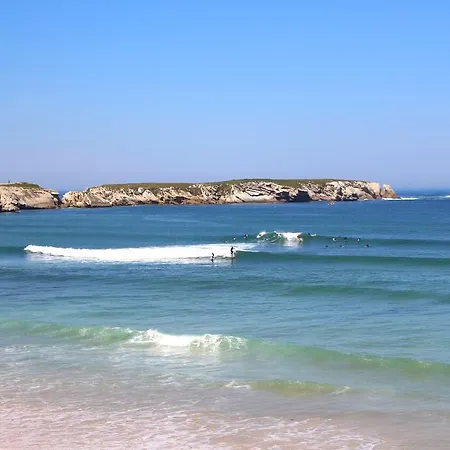 Captain's Log House * Baleal