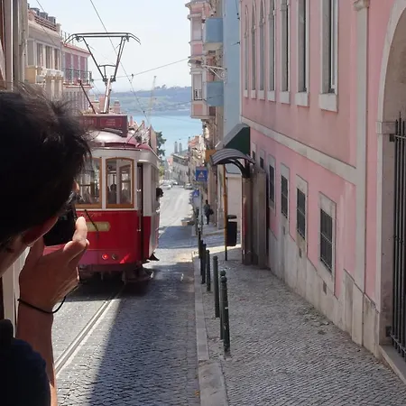 Captain's Log House * باليال