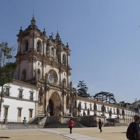 Captain's Log House * باليال