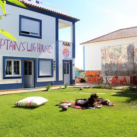 Captains Log House * Baleal