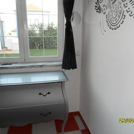 Captain's Log House Baleal