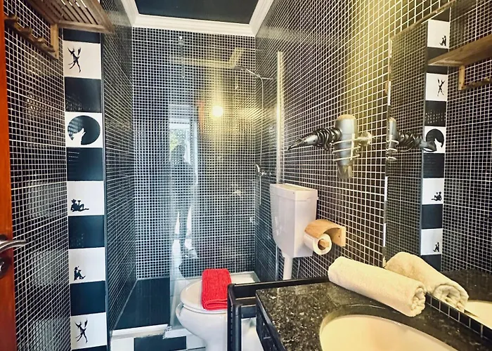 Captain's Log House * Baleal