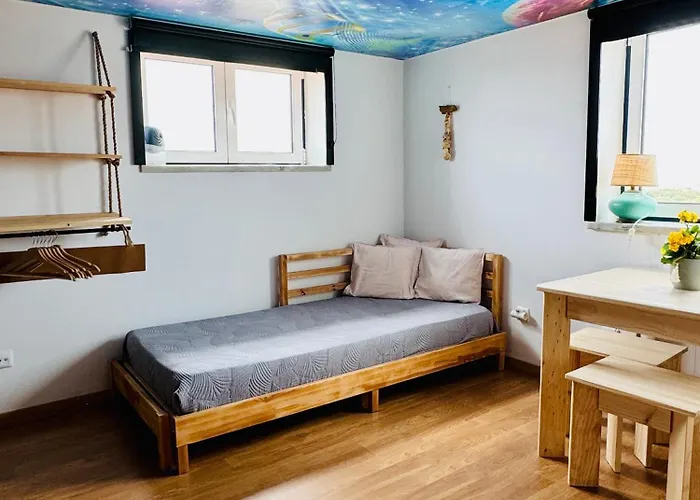 Hostel Captain's Log House *